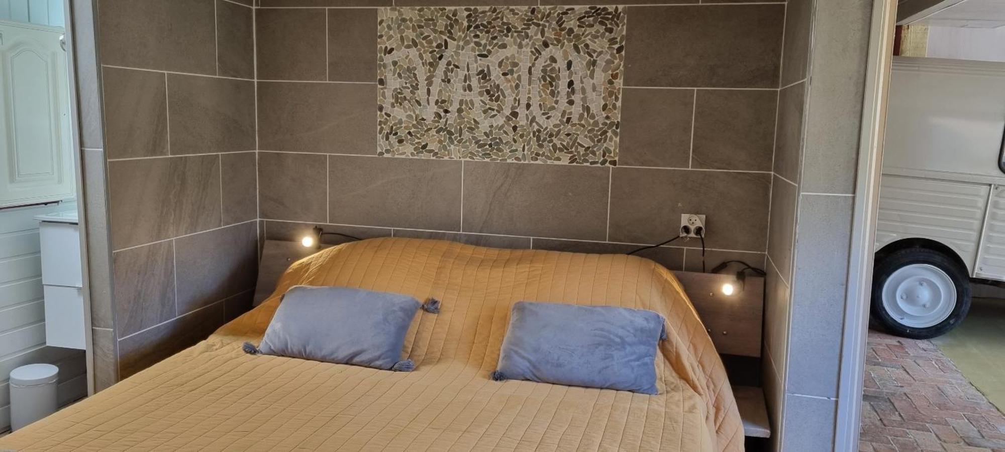 Les Insolites Du Grand Logis Marchais  Rom bilde